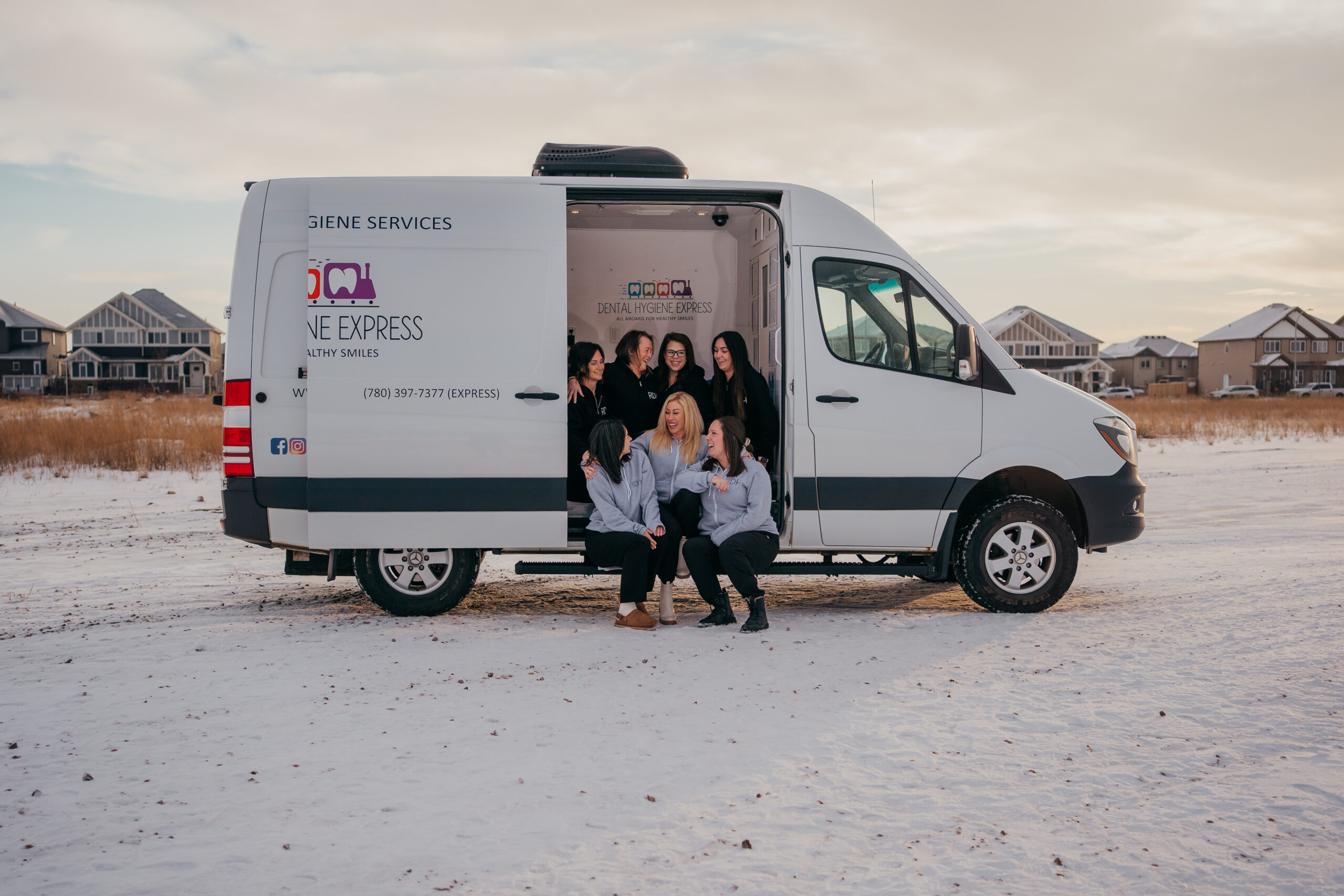 Dental Hygiene Express - Mobile Dental Hygiene in Fort McMurray, Calgary, And Newfoundland